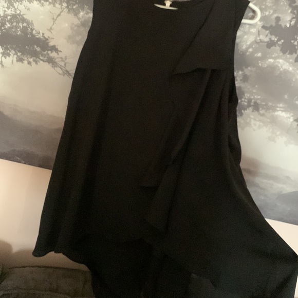 COPY - Bianco Nygard black flowy top - Picture 9 of 9